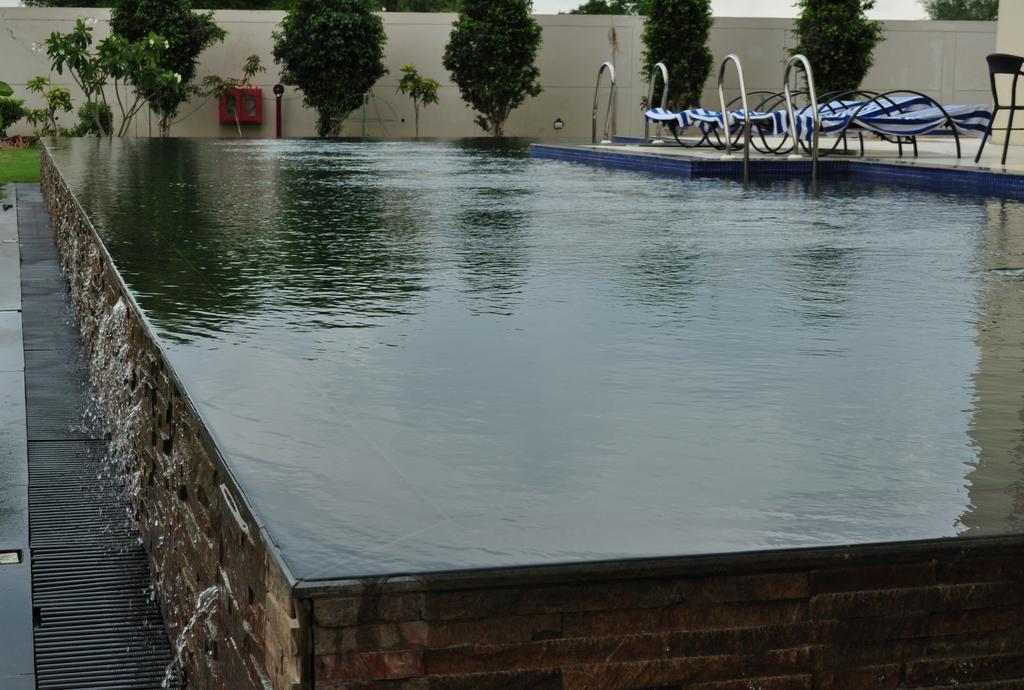 מלון Ramada By Wyndham Jaipur Jaisinghpura מראה חיצוני תמונה