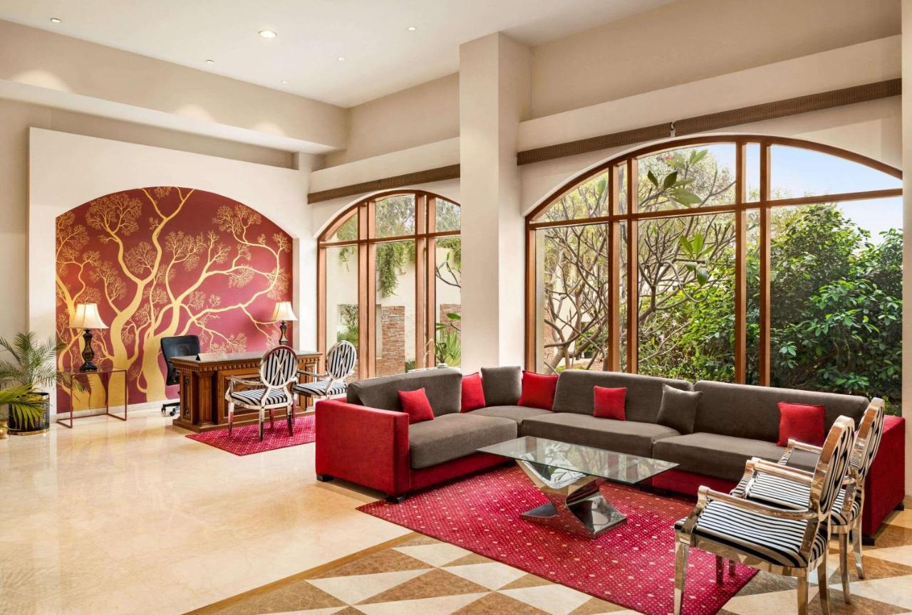 מלון Ramada By Wyndham Jaipur Jaisinghpura מראה חיצוני תמונה