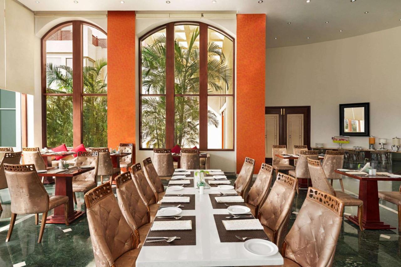 מלון Ramada By Wyndham Jaipur Jaisinghpura מראה חיצוני תמונה