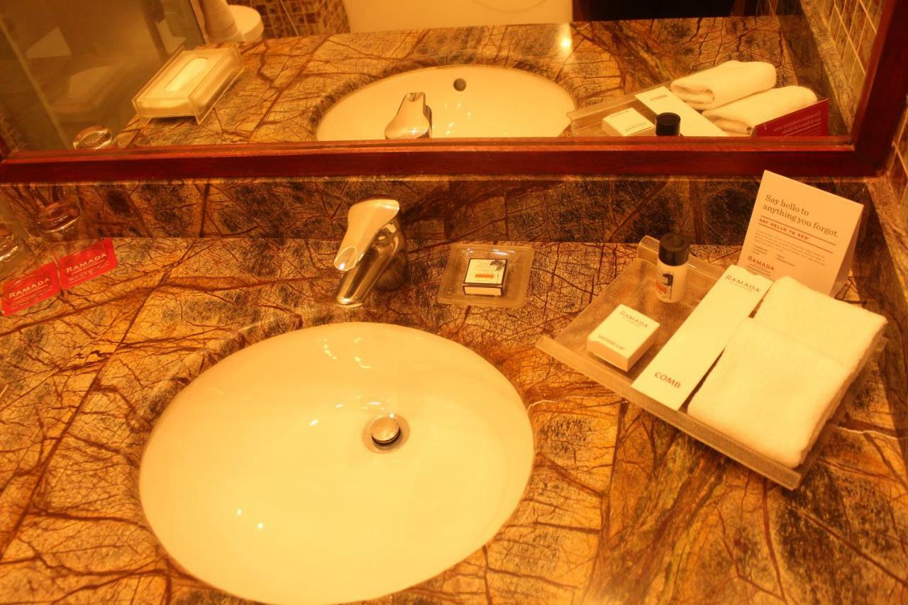 מלון Ramada By Wyndham Jaipur Jaisinghpura מראה חיצוני תמונה