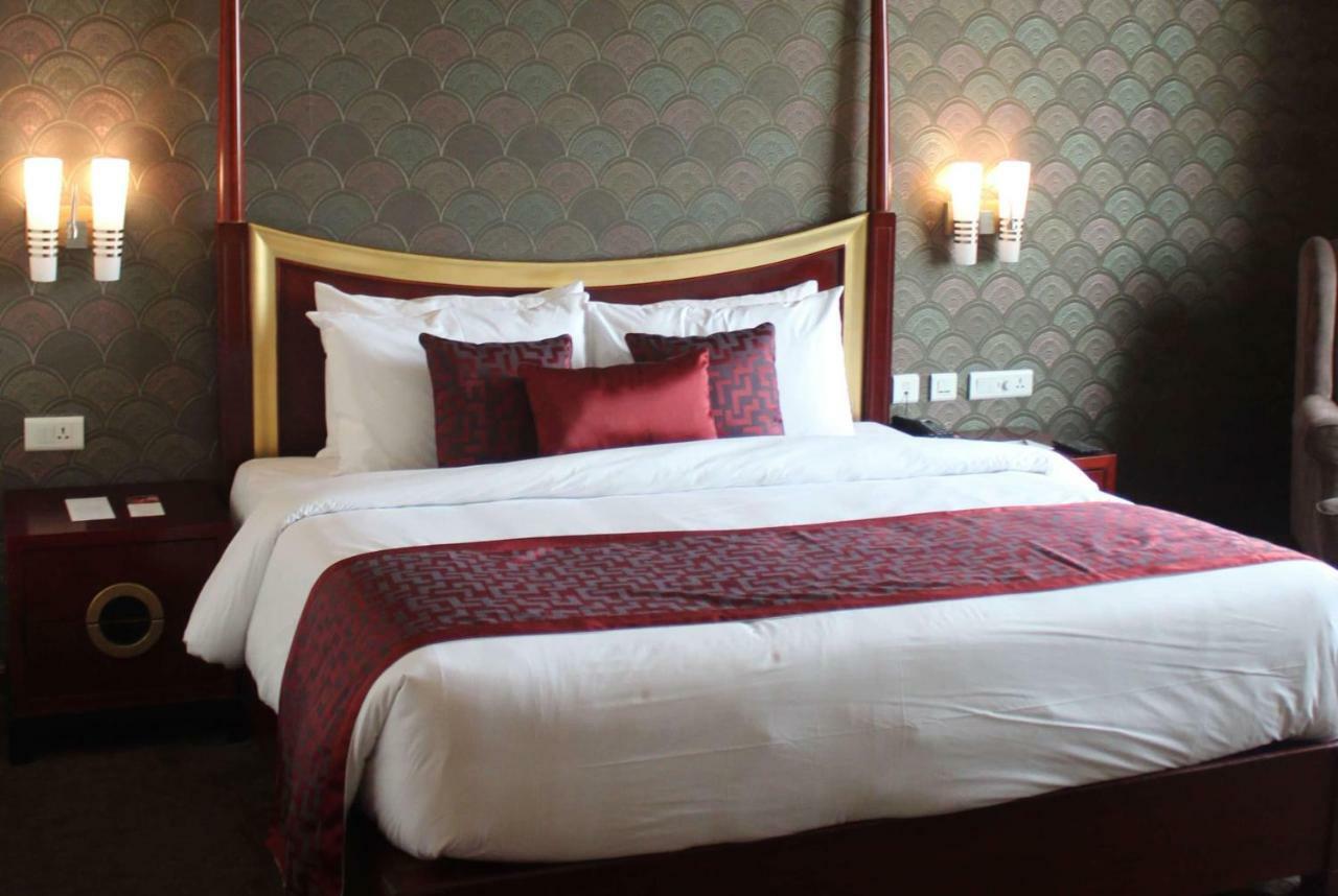 מלון Ramada By Wyndham Jaipur Jaisinghpura מראה חיצוני תמונה