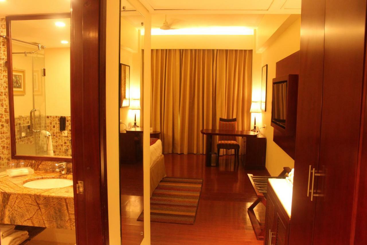 מלון Ramada By Wyndham Jaipur Jaisinghpura מראה חיצוני תמונה