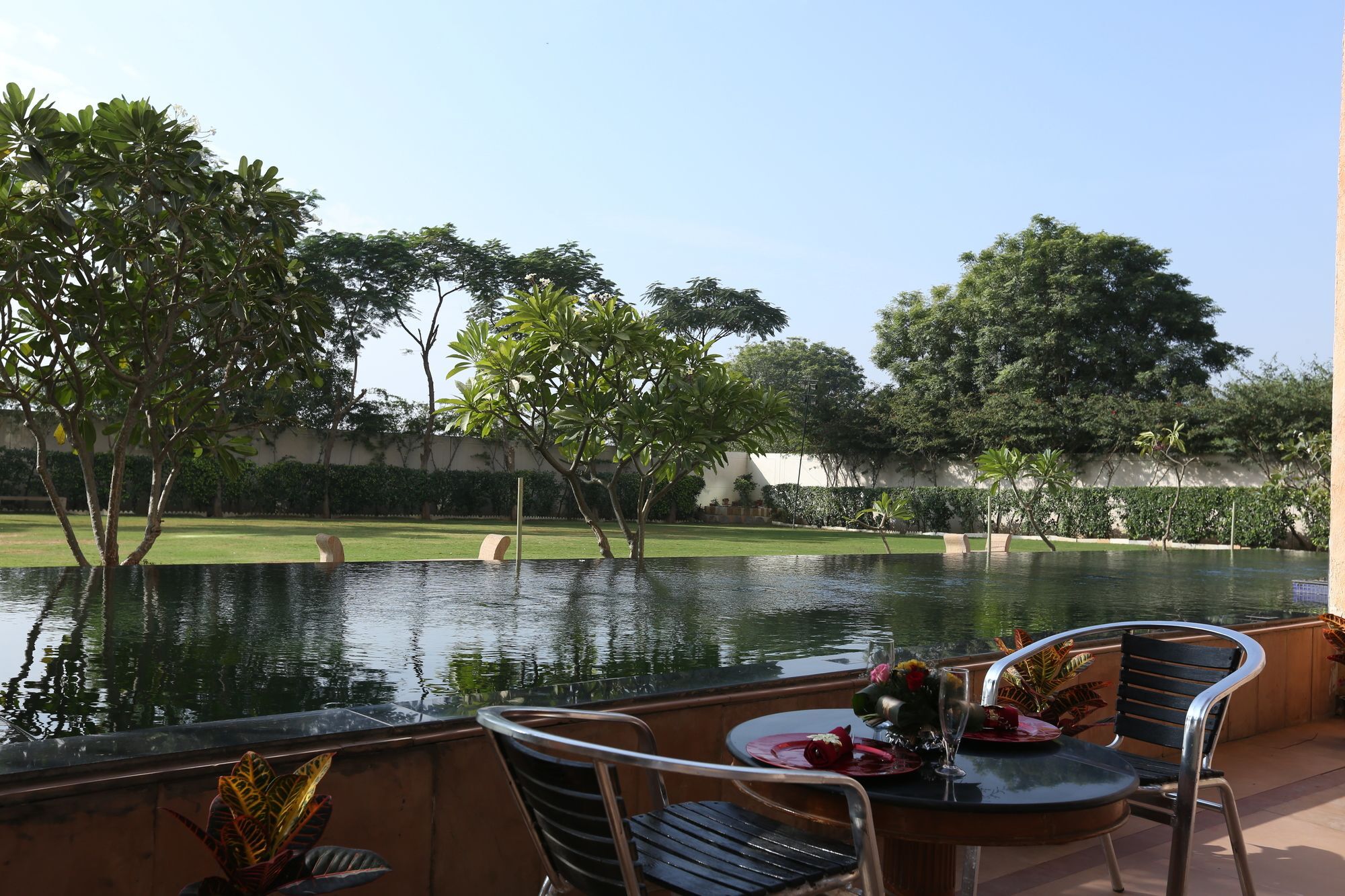 מלון Ramada By Wyndham Jaipur Jaisinghpura מראה חיצוני תמונה