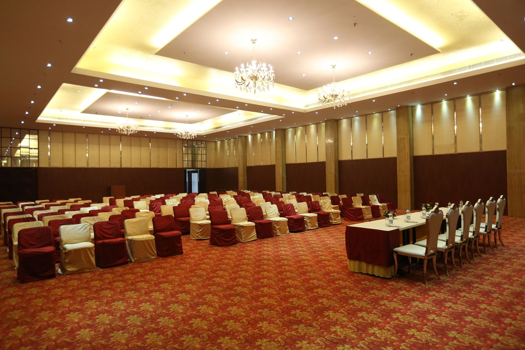 מלון Ramada By Wyndham Jaipur Jaisinghpura מראה חיצוני תמונה