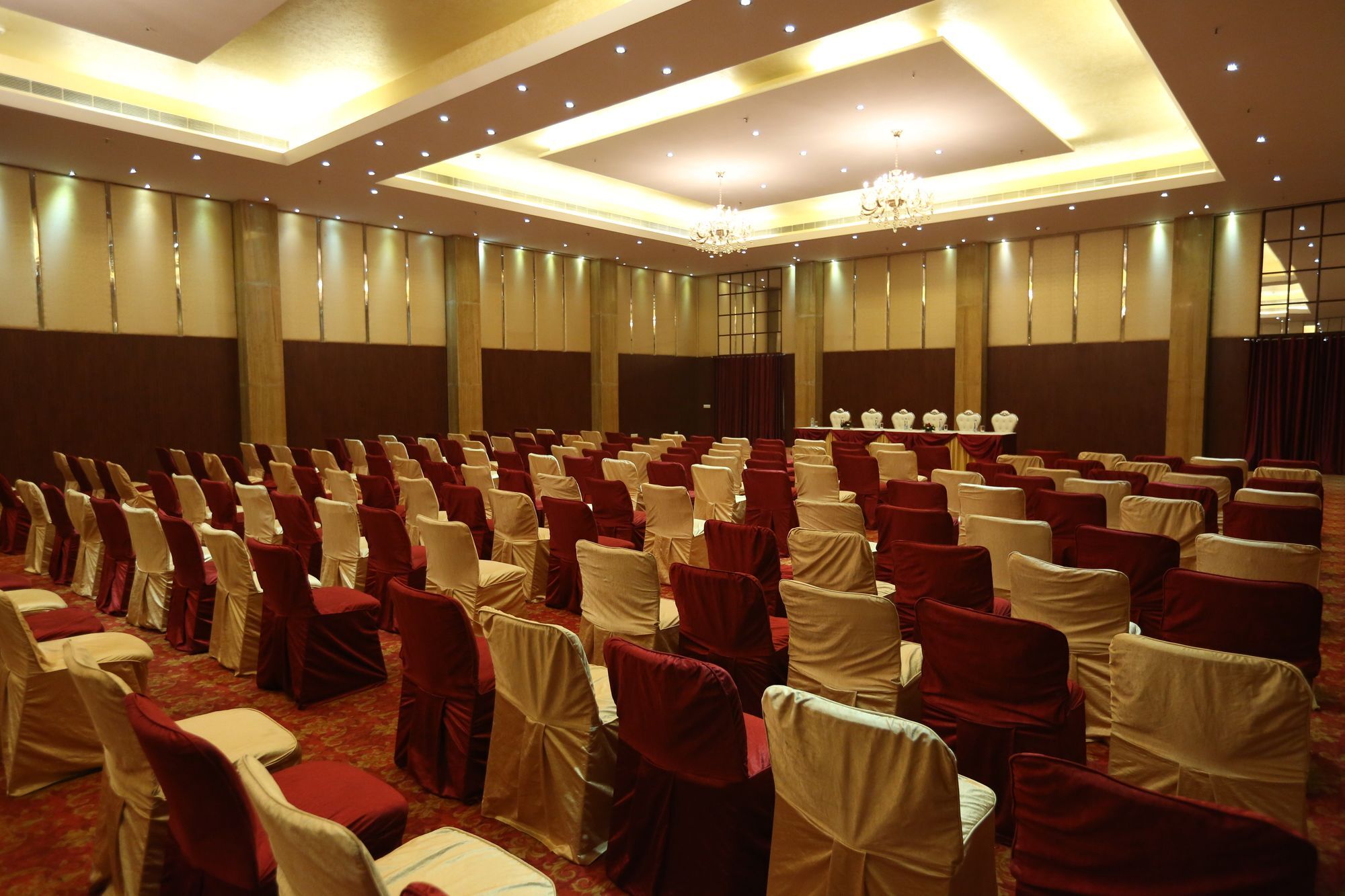 מלון Ramada By Wyndham Jaipur Jaisinghpura מראה חיצוני תמונה